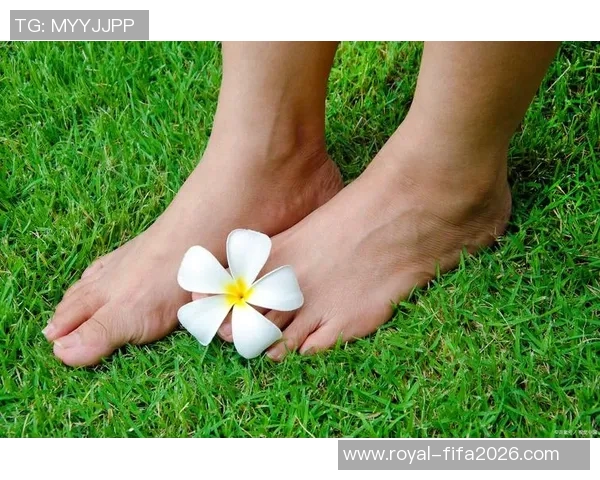 长期穿足球鞋对足部健康的影响及正确选择技巧分析